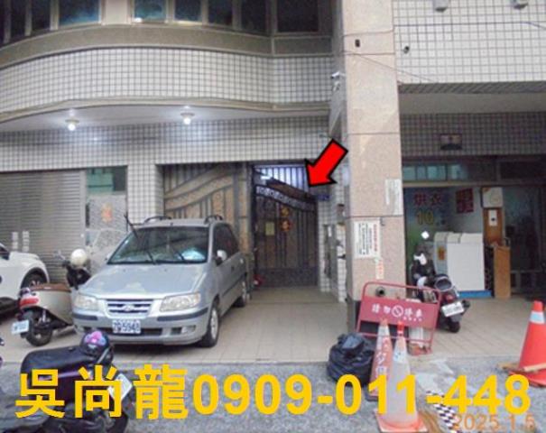 西區拍賣華廈-2