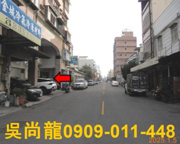 西區拍賣華廈-3
